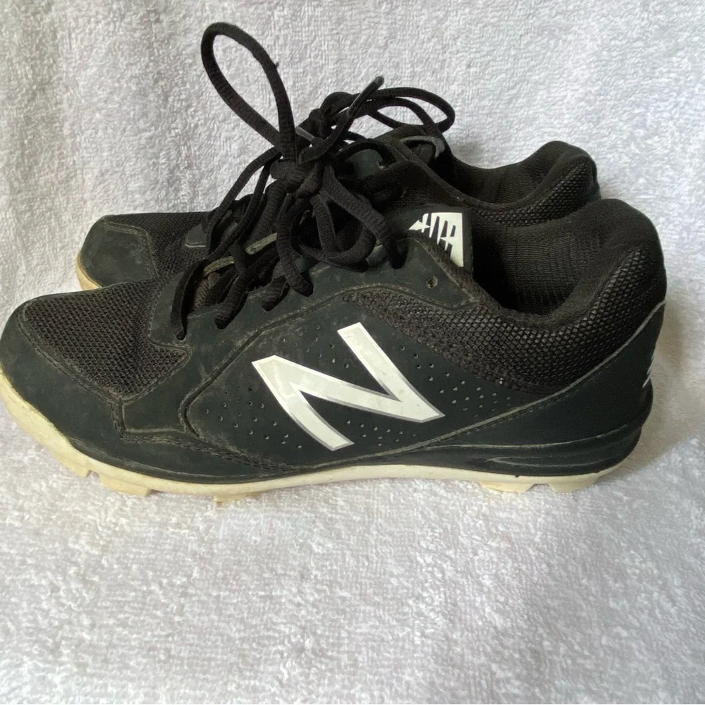 New Balance Cleats Shoes Boys Size 6 Black Lace Up Sneakers - Picture 5 of 10
